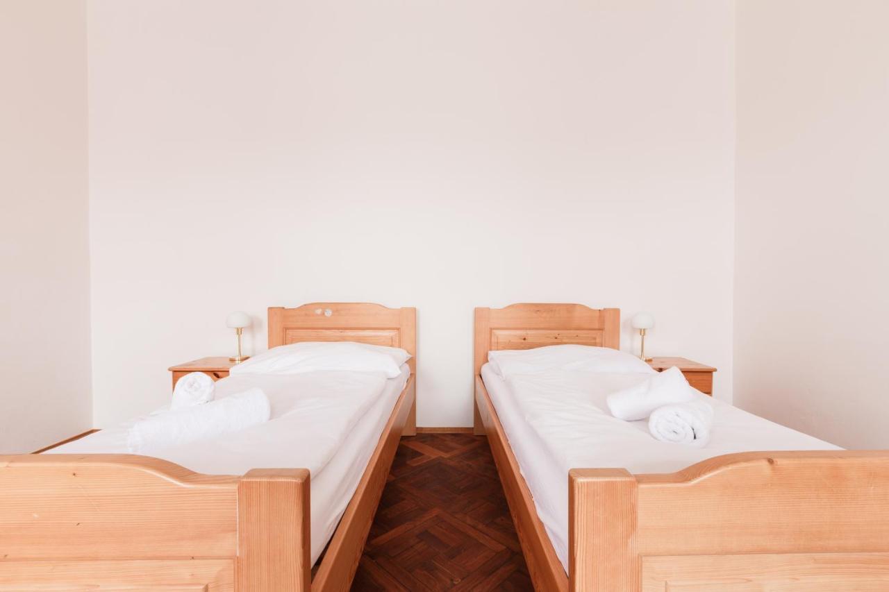 Prague Days - Stylish New Town Apartments Ngoại thất bức ảnh