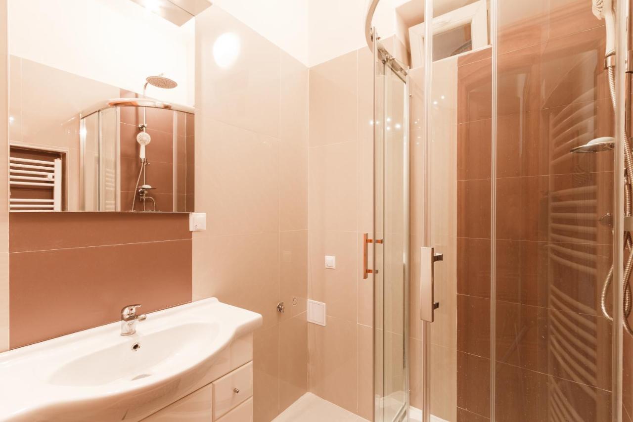 Prague Days - Stylish New Town Apartments Ngoại thất bức ảnh
