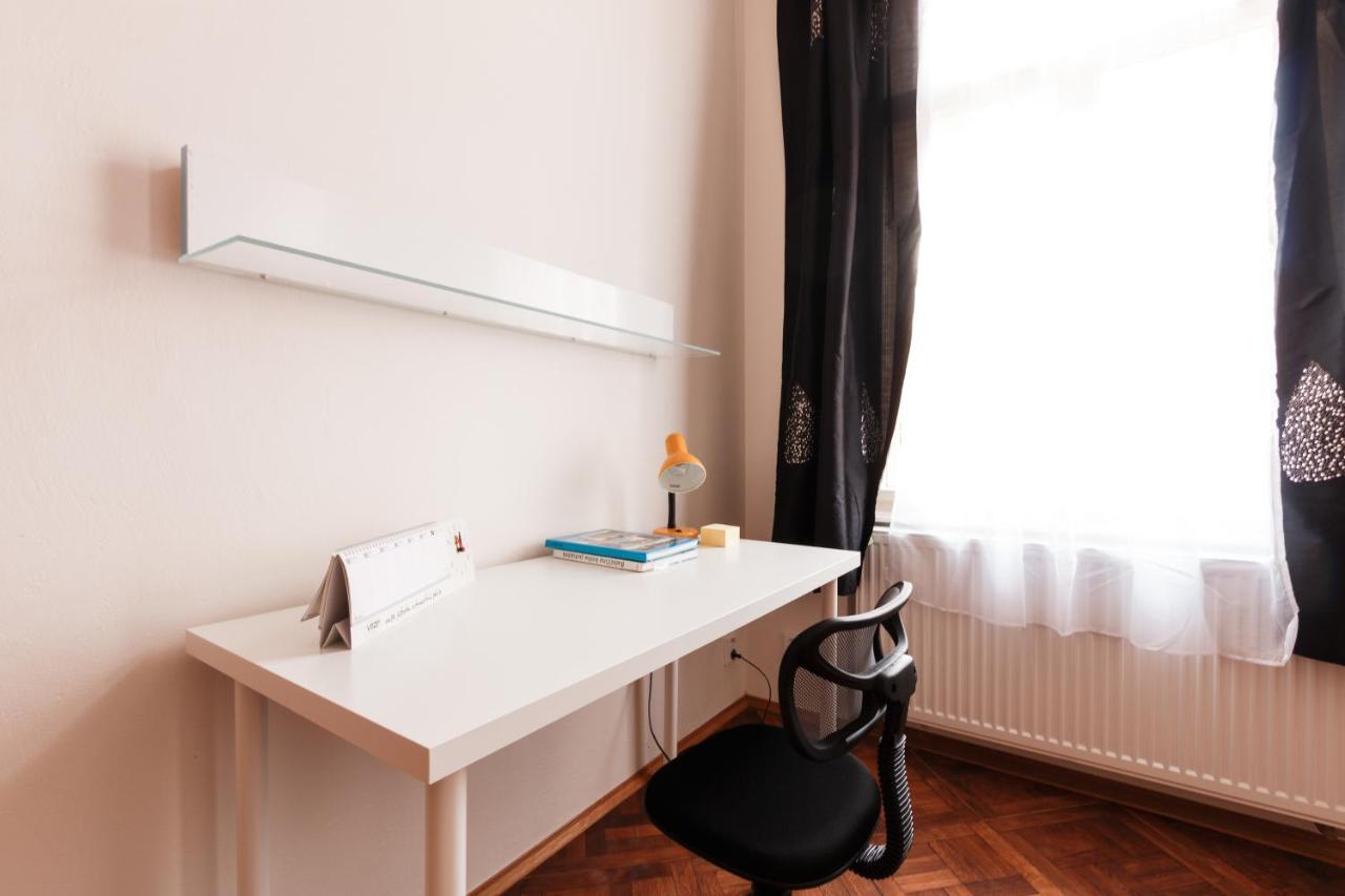 Prague Days - Stylish New Town Apartments Ngoại thất bức ảnh